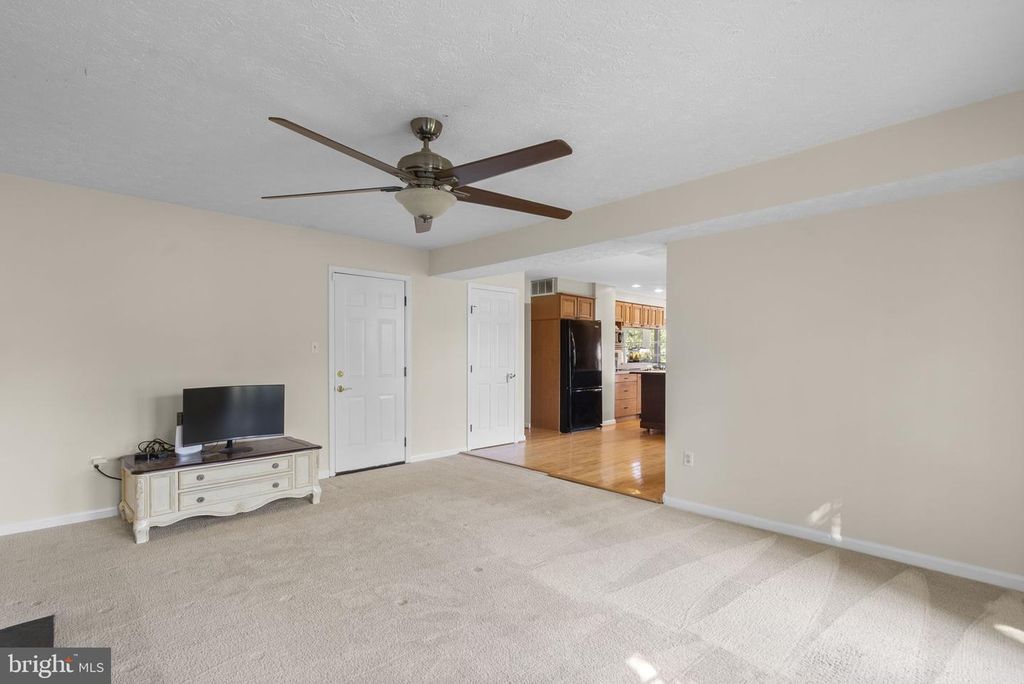Image 18 of property listing at 11645 SUN CIRCLE WAY, Columbia, MD 21044