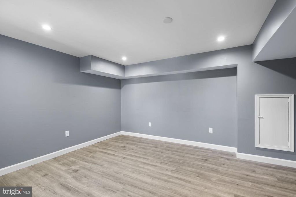 Image 36 of property listing at 11645 SUN CIRCLE WAY, Columbia, MD 21044
