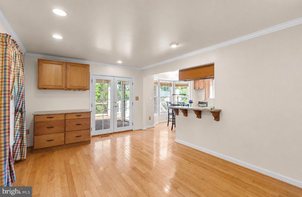 Image 6 of property listing at 11645 SUN CIRCLE WAY, Columbia, MD 21044