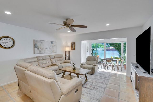 772 NANTUCKET Circle B, Lake Worth, FL 33467