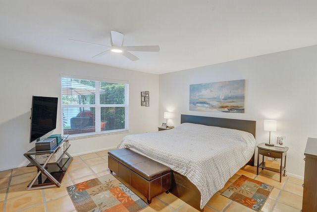 772 NANTUCKET Circle B, Lake Worth, FL 33467