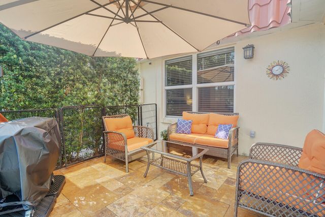 772 NANTUCKET Circle B, Lake Worth, FL 33467