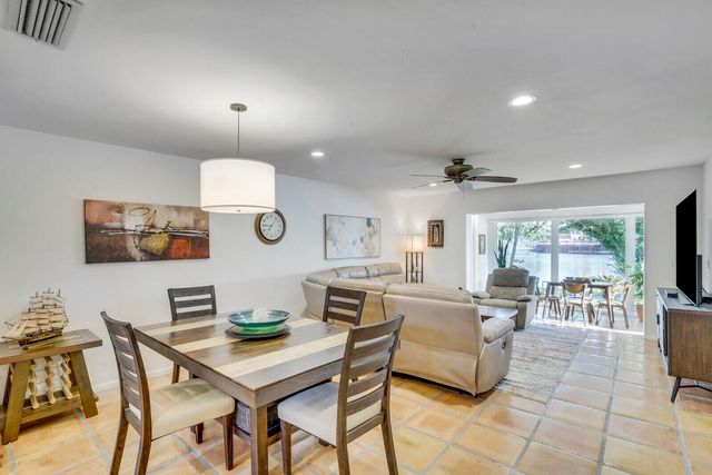 772 NANTUCKET Circle B, Lake Worth, FL 33467