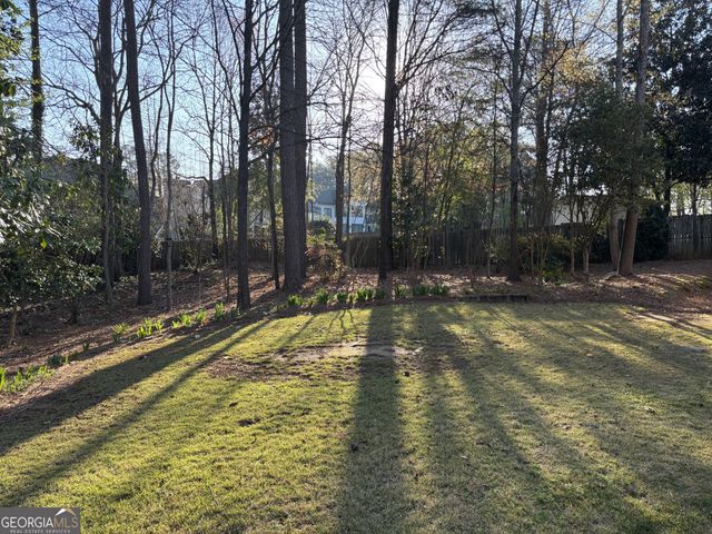 105 Lazy Laurel Chase, Roswell, GA 30076