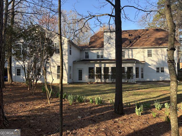 105 Lazy Laurel Chase, Roswell, GA 30076