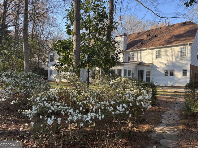 105 Lazy Laurel Chase, Roswell, GA 30076