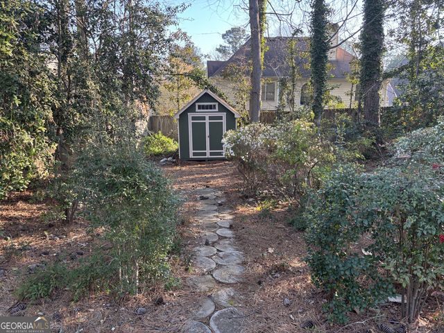 105 Lazy Laurel Chase, Roswell, GA 30076