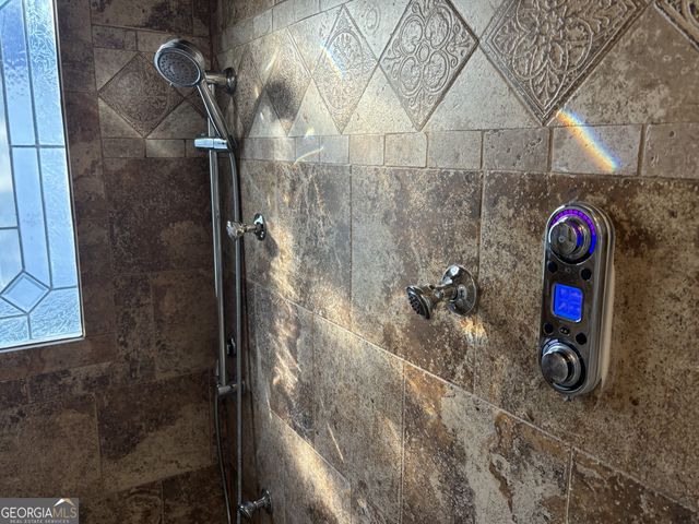 105 Lazy Laurel Chase, Roswell, GA 30076