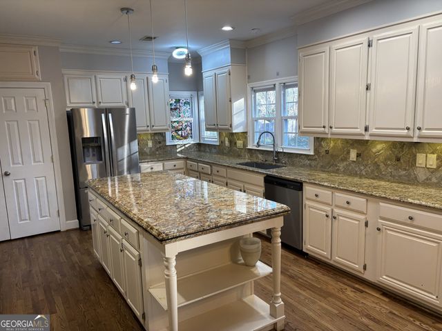 105 Lazy Laurel Chase, Roswell, GA 30076