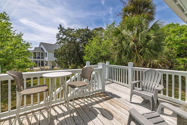 503 Pompano Street, Edisto Island, SC 29438