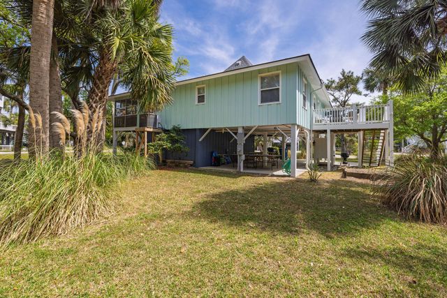 503 Pompano Street, Edisto Island, SC 29438