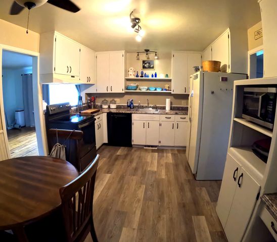 13808 E HEROY Ave, Spokane, WA 99216