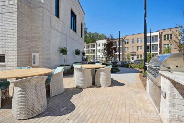 19020 Potts Park Lane A2M2, Davidson, NC 28036