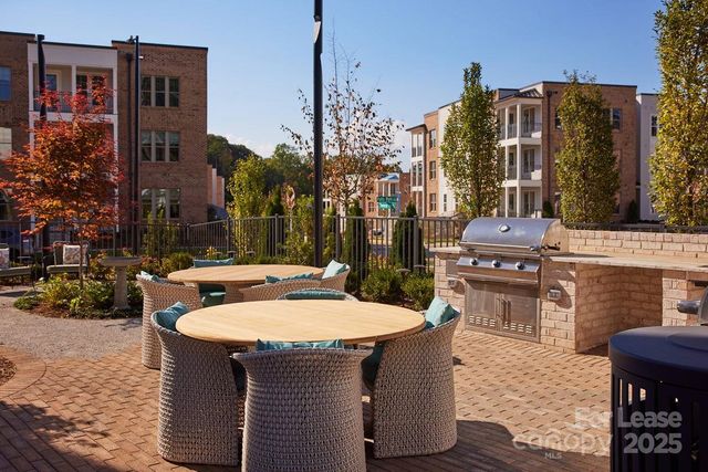 19020 Potts Park Lane A2M2, Davidson, NC 28036