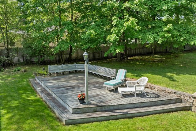 394 Pearl St, Reading, MA 01867
