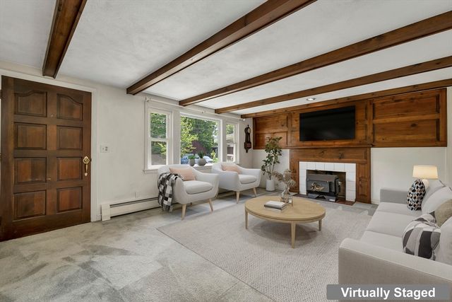 394 Pearl St, Reading, MA 01867