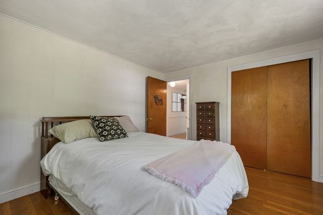 394 Pearl St, Reading, MA 01867