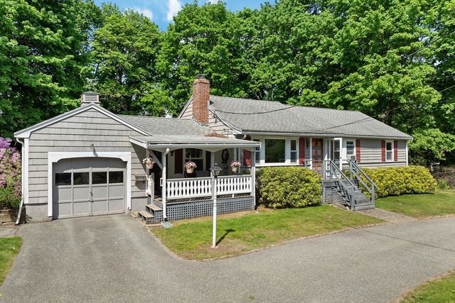 394 Pearl St, Reading, MA 01867