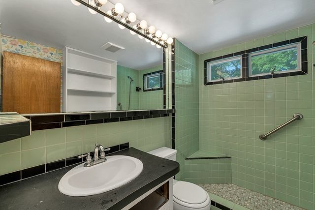 394 Pearl St, Reading, MA 01867