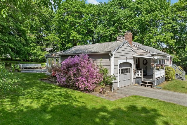 394 Pearl St, Reading, MA 01867