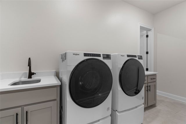 400 Fema Valle Drive, Mckinney, TX 75071