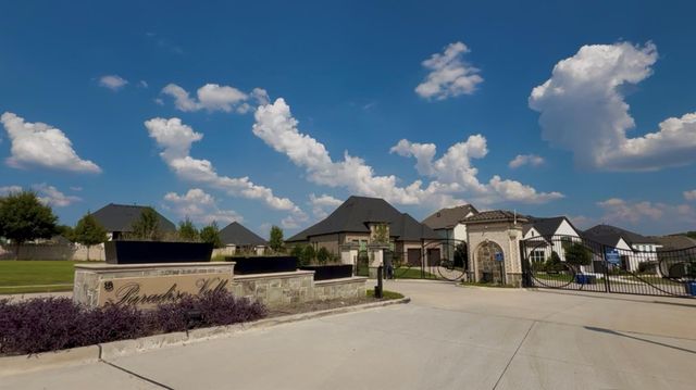 400 Fema Valle Drive, Mckinney, TX 75071