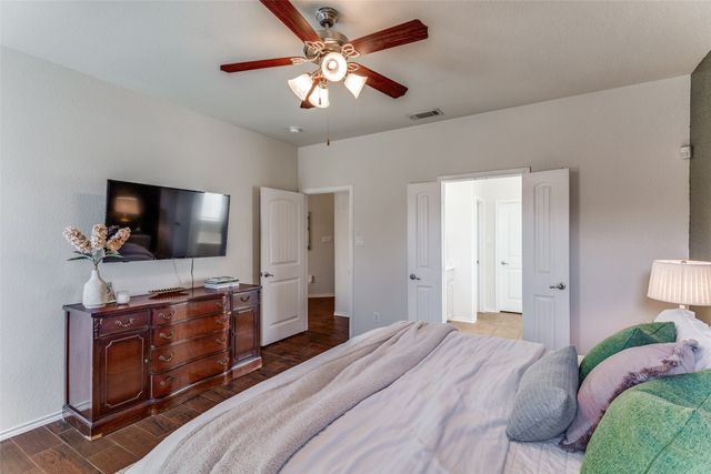 6741 Friendsway Drive, Fort Worth, TX 76137