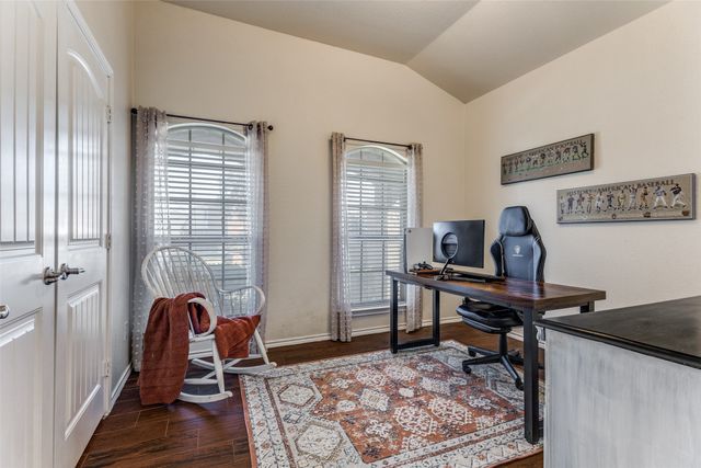 6741 Friendsway Drive, Fort Worth, TX 76137