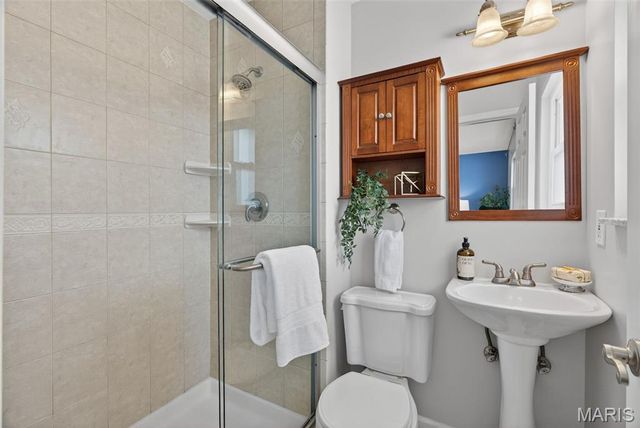 5330 Mild Drive, St Louis, MO 63129