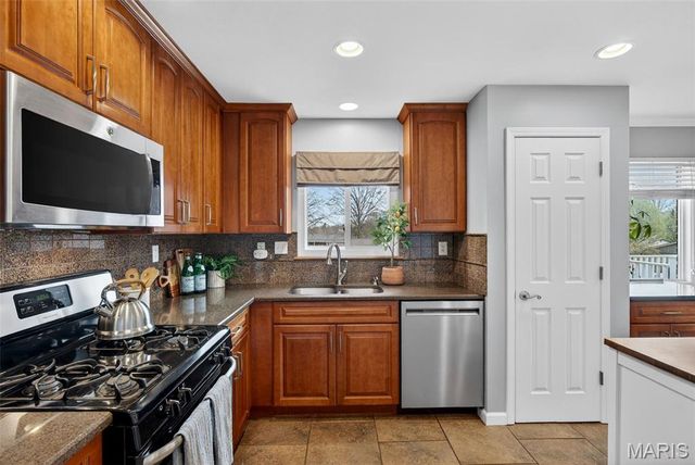 5330 Mild Drive, St Louis, MO 63129