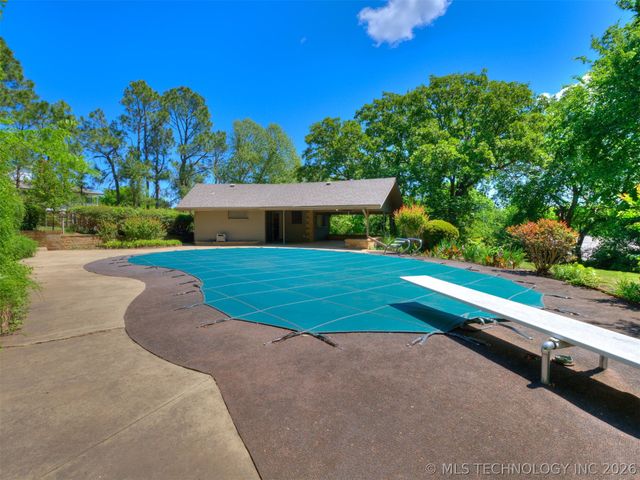1420 E Fairview Avenue, Sapulpa, OK 74066