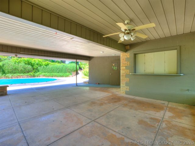 1420 E Fairview Avenue, Sapulpa, OK 74066