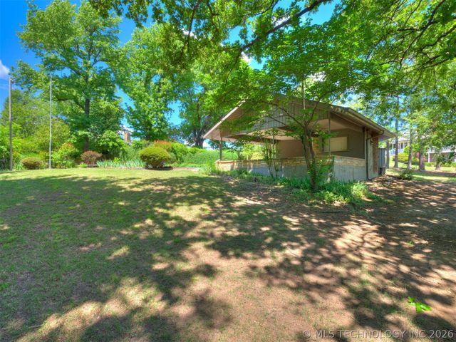 1420 E Fairview Avenue, Sapulpa, OK 74066