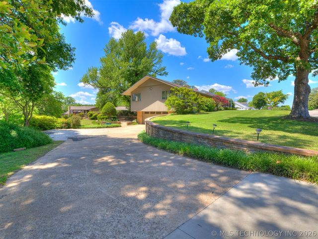 1420 E Fairview Avenue, Sapulpa, OK 74066