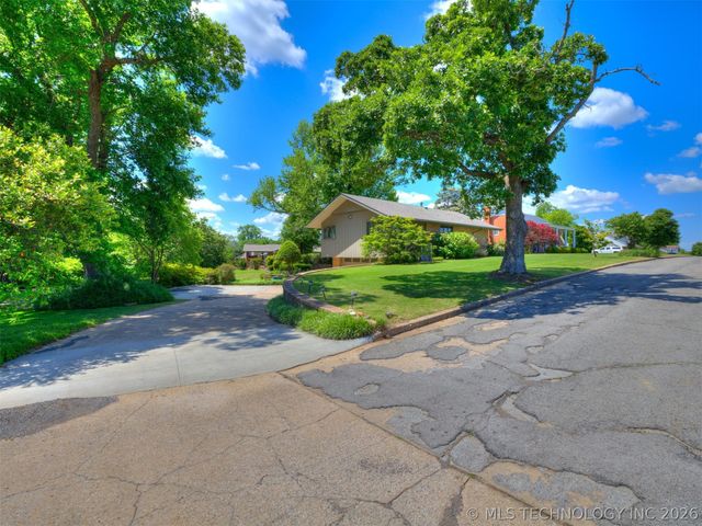 1420 E Fairview Avenue, Sapulpa, OK 74066