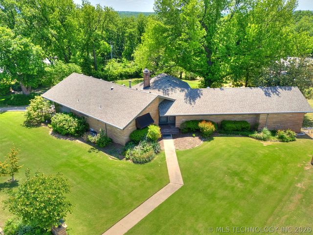 1420 E Fairview Avenue, Sapulpa, OK 74066