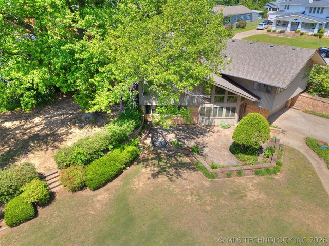 1420 E Fairview Avenue, Sapulpa, OK 74066