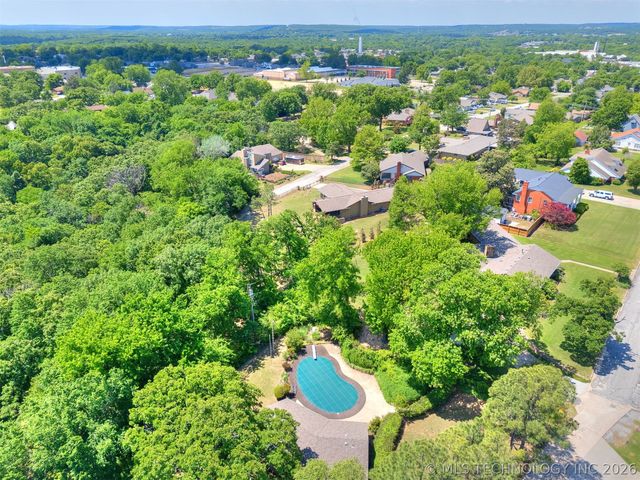 1420 E Fairview Avenue, Sapulpa, OK 74066