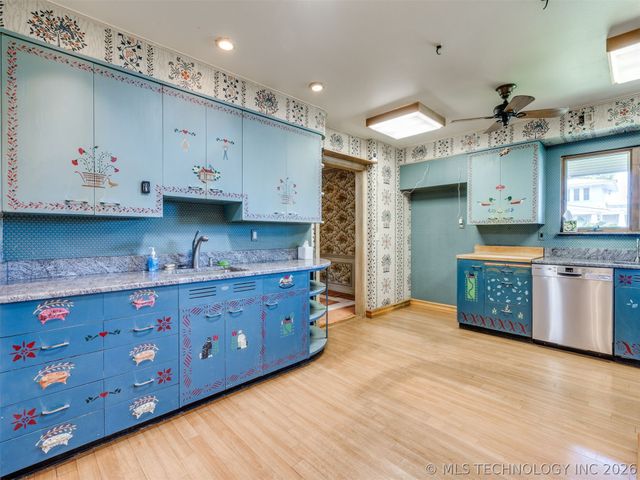 1420 E Fairview Avenue, Sapulpa, OK 74066