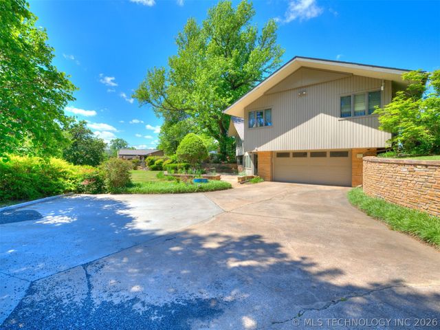 1420 E Fairview Avenue, Sapulpa, OK 74066