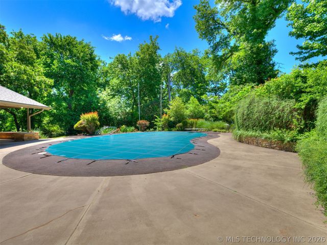 1420 E Fairview Avenue, Sapulpa, OK 74066