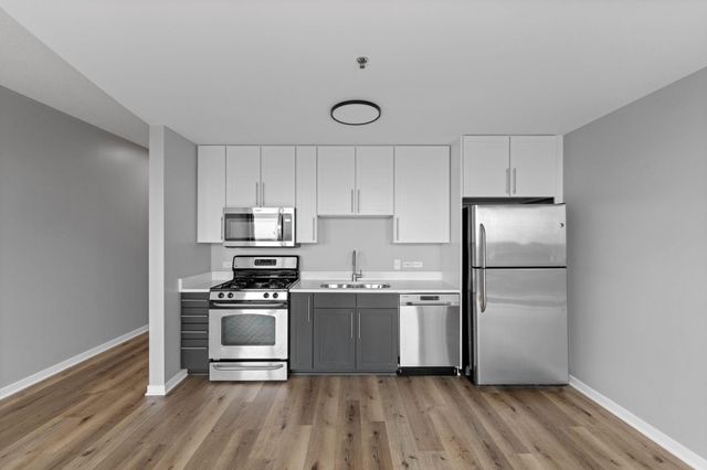929 Portland Avenue S 1310, Minneapolis, MN 55404