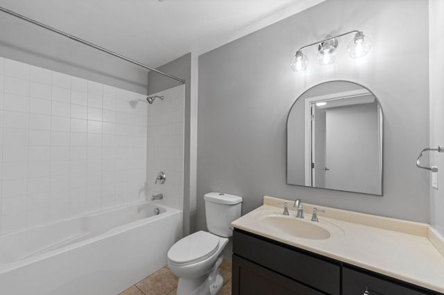 929 Portland Avenue S 1310, Minneapolis, MN 55404