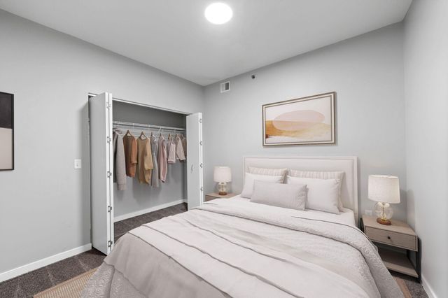 929 Portland Avenue S 1310, Minneapolis, MN 55404
