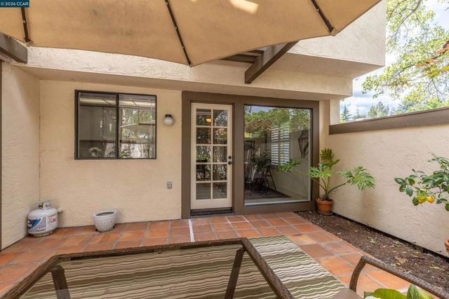 558 Churchill Downs Ct, Walnut Creek, CA 94596