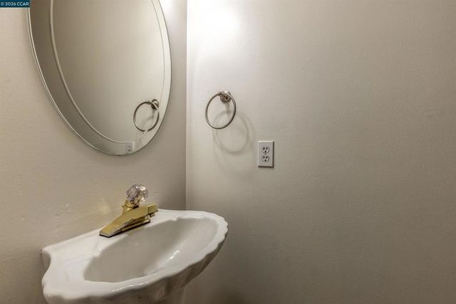 558 Churchill Downs Ct, Walnut Creek, CA 94596