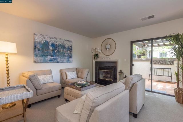 558 Churchill Downs Ct, Walnut Creek, CA 94596