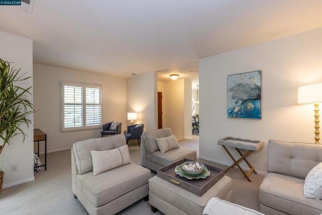 558 Churchill Downs Ct, Walnut Creek, CA 94596