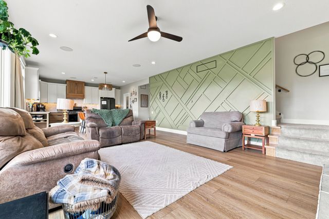 2915 NW Beechwood Court, Ankeny, IA 50023