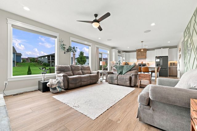 2915 NW Beechwood Court, Ankeny, IA 50023